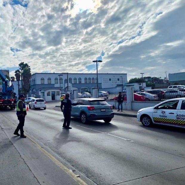 Cierran Tramo de Vía Rápida Poniente en Tijuana por Reparaciones tras Vandalismo